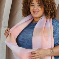 Alpaca Blend Seamless Check Scarf - Rose Haze